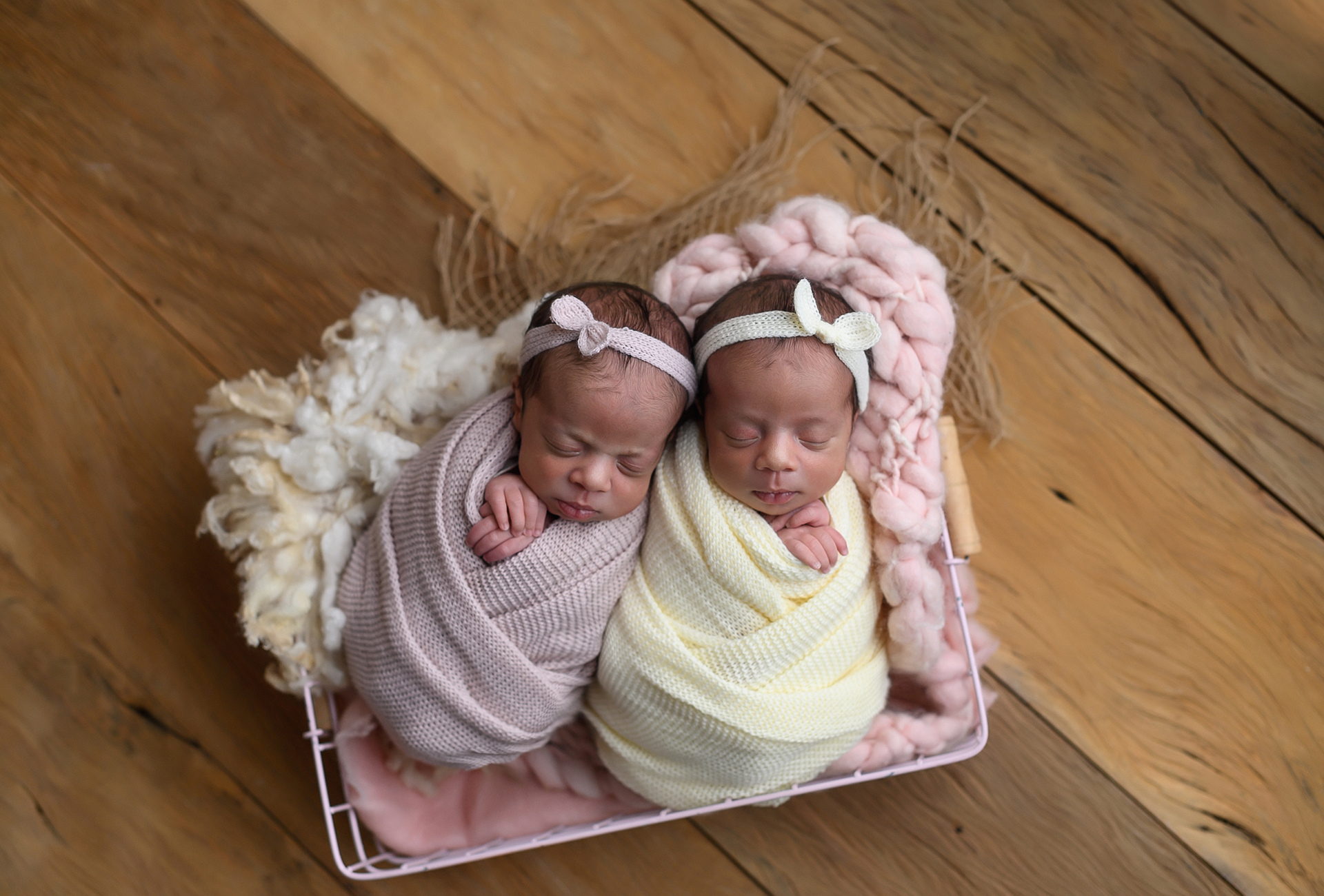 Ensaio Nebworn de gêmeas | Ensaio Newborn em Caruaru